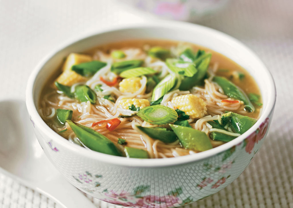 Hamlyn Cooks Easy Vegan Meals Chilli Miso Soup Recipe