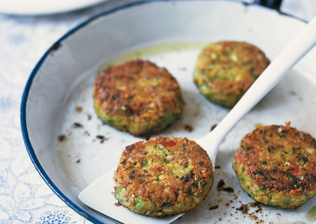 Hamlyn Cooks Easy Vegan Meals Thai-Style Chickpea Burger Recipe